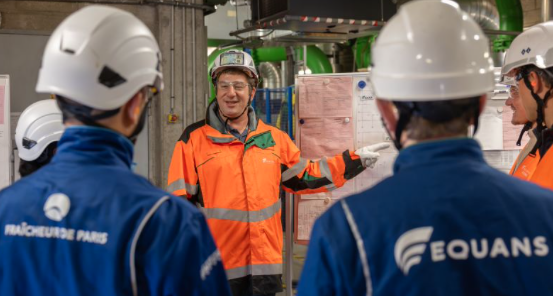 Equans 🇫🇷 modernise le réseau de froid ❄️ parisien ! 

Nos équipes ont optimisé la Centrale Bercy pour Fraîcheur de Paris (opérateur du réseau de froid urbain) : nouvelles tuyauteries, équipements avec variateurs réduisant la consommation #électrique...
Une étape clé pour la