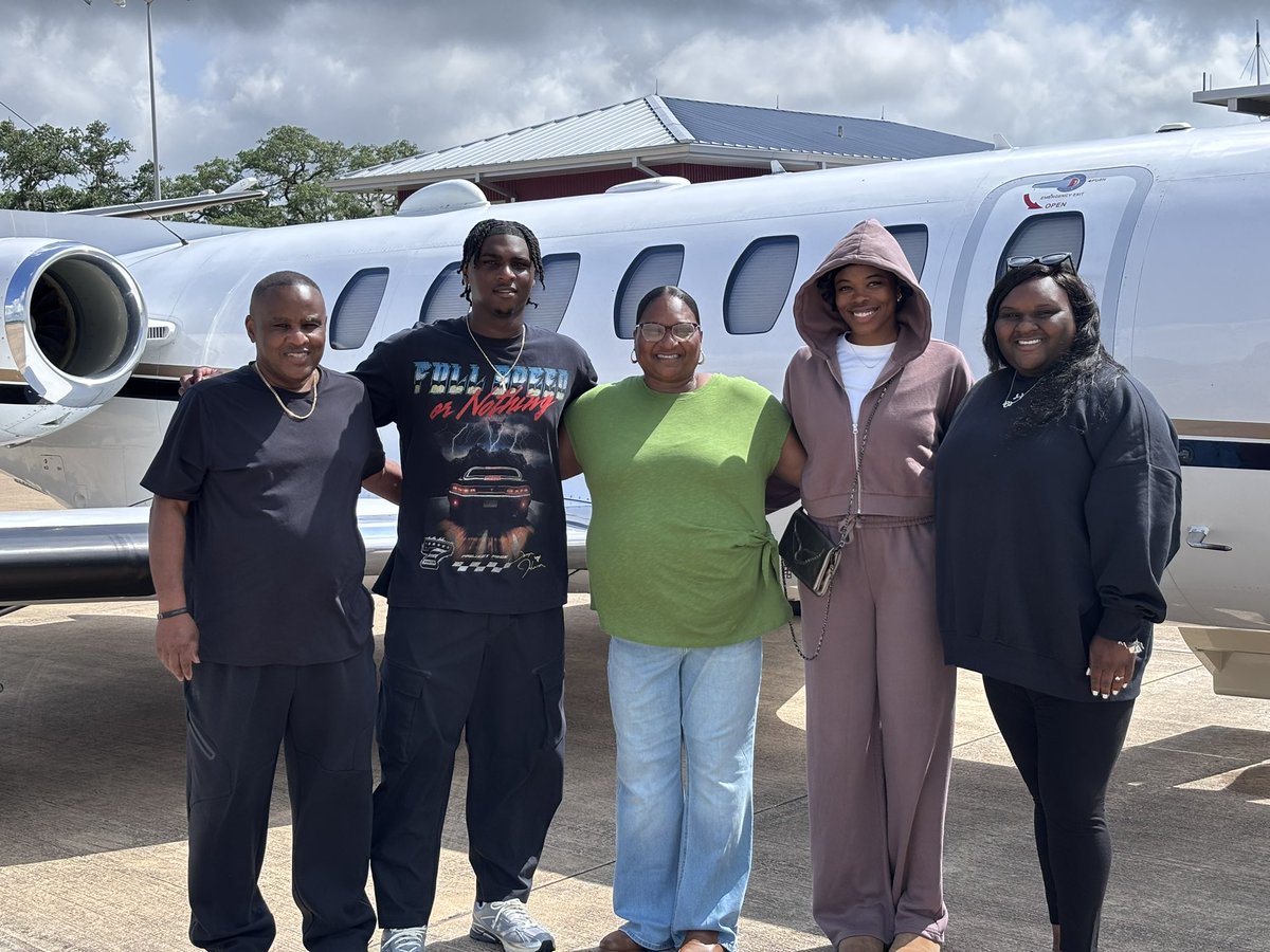 Logan Farlow (@farlow_logan) on Twitter photo The Ward family is departing from Texas Gulf Coast Regional Airport in Angleton and will head to Green Bay for the NFL Draft.
Columbia High School graduate <a href="/Cameron7Ward/">Cameron Ward</a> is the odds-on favorite to be selected first overall by the Tennessee Titans on Thursday night. The Ward family is departing from Texas Gulf Coast Regional Airport in Angleton and will head to Green Bay for the NFL Draft.
Columbia High School graduate <a href="/Cameron7Ward/">Cameron Ward</a> is the odds-on favorite to be selected first overall by the Tennessee Titans on Thursday night.