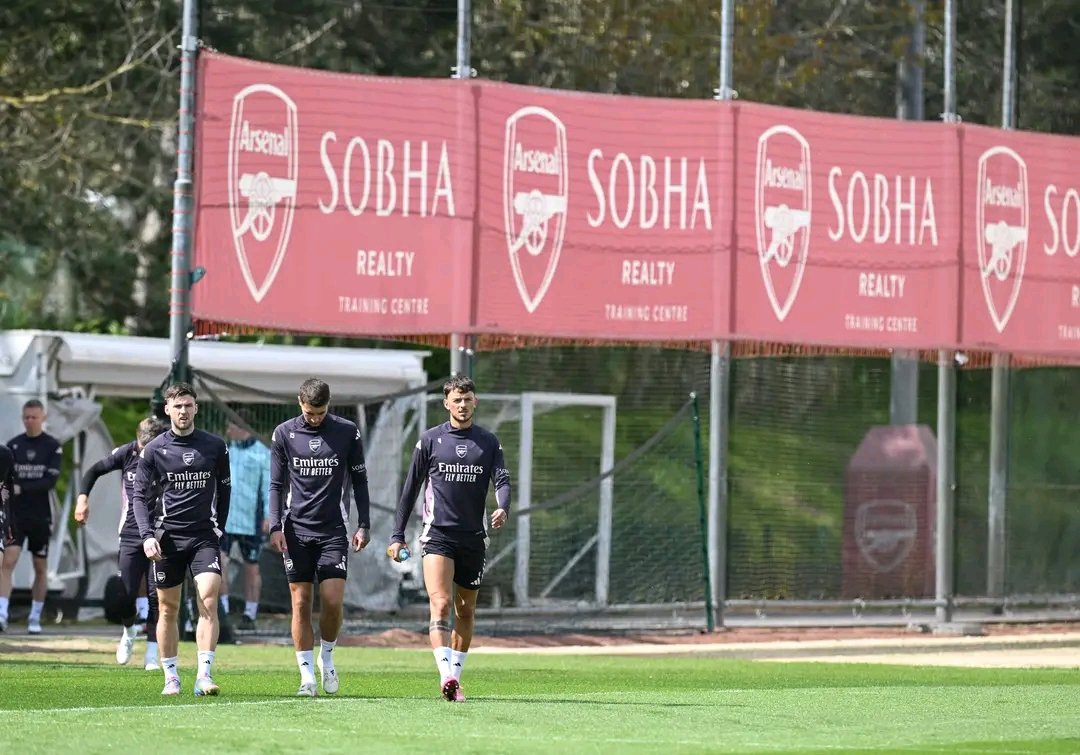 Aig_space's tweet image. Eyes on the next challenge.

 The Gunners sharpening up for action! 💪🔴

 #Arsenal #COYG #OnTheGrind