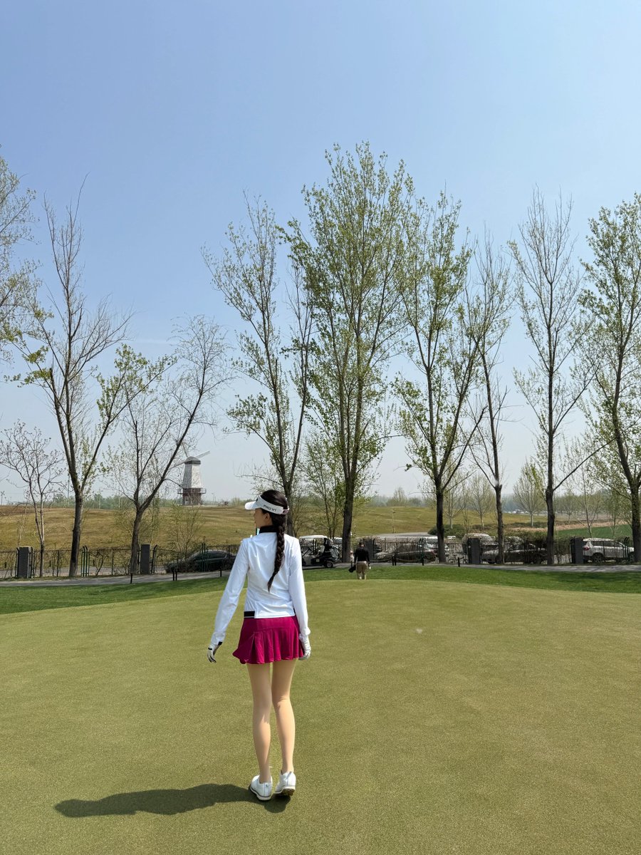 ⛳️｜今日は信号機カラーの姉妹コーデです🚥