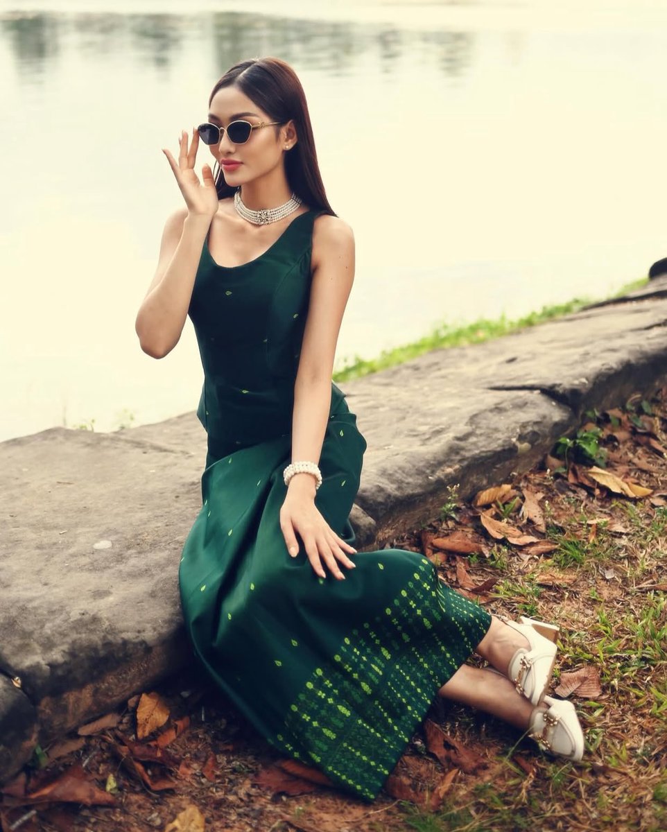 ChhemSinou40803's tweet photo. មកបែបជំនាន់ឃុននារីចា៎ ✨😎 #pichvoteysaravody
#AS25
#Cambodia https://t.co/ssVwgaB7jh