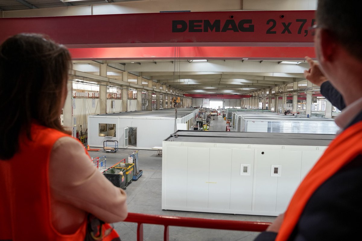 J’ai répondu aujourd’hui à l’invitation du club ETI. Ces entreprises sont la force de notre tissu économique, elles sont les moteurs de croissance et d’emplois. Nous devons les aider à grandir.
Au cœur des préoccupations de ces entrepreneurs : comment être compétitifs dans un