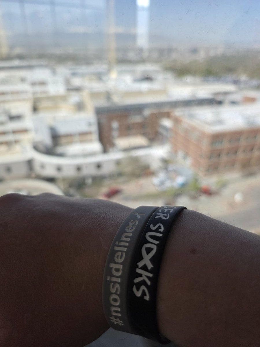 ShelbieTHarris's tweet photo. Day 27 is done. Wished the #Nuggets would have won last night. Would have made rocking the @BeMore27 jersey in Jazz Country so much better. Only 6 more treatments to go. There's light at the end of the tunnel.
#NoSidelines
#FUKCCancer https://t.co/AHQfmhshPU