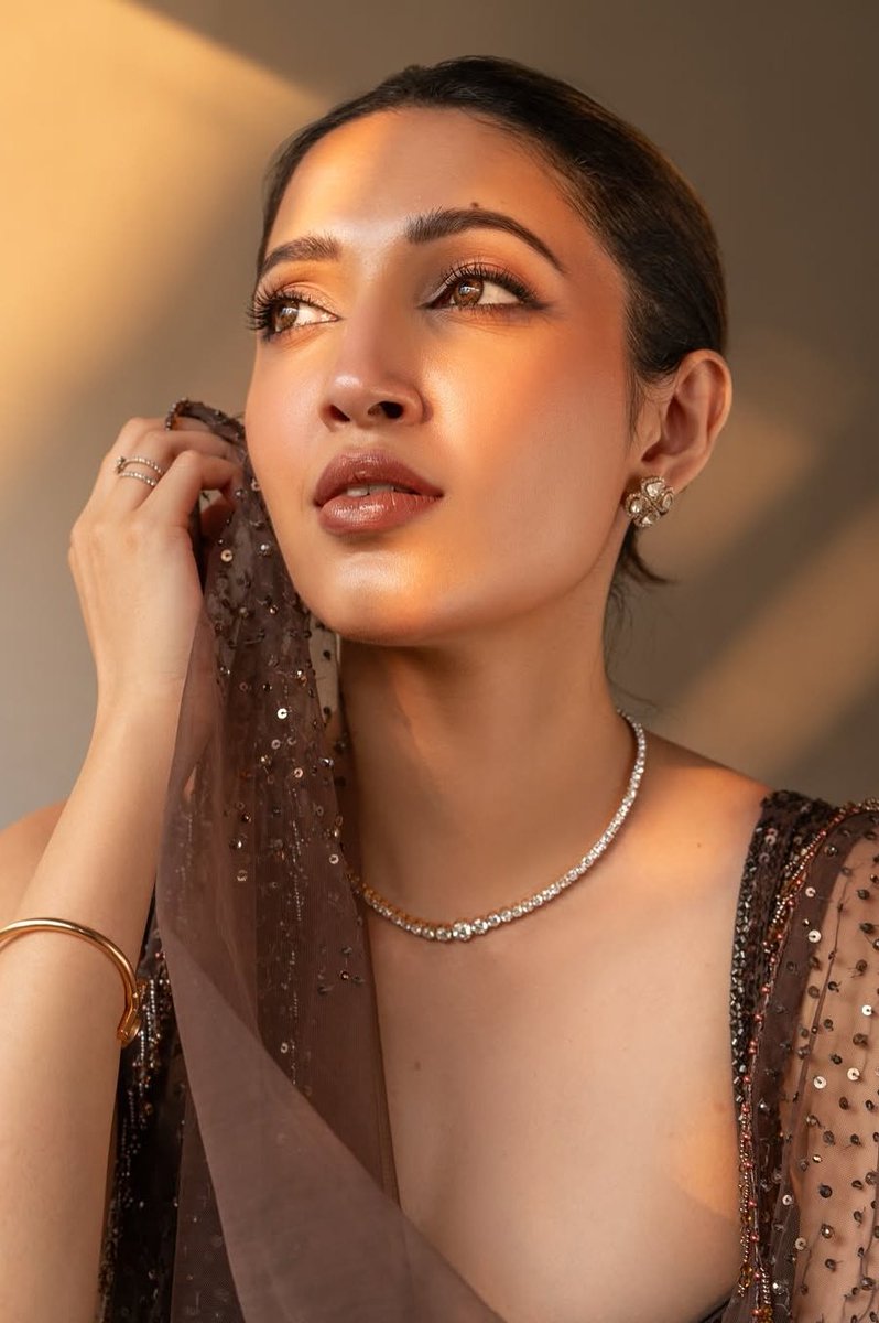 OnlyHeroines's tweet photo. Neha Shetty 🤩🤎 https://t.co/71zvVRO1PO