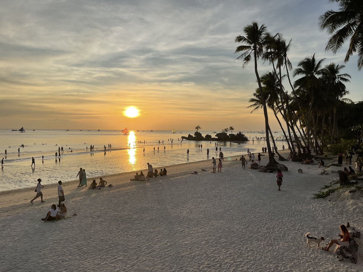 Kumusta bakasyon?
#boracay
#alterpinoy
#altermanila #altercebu #alterdavao