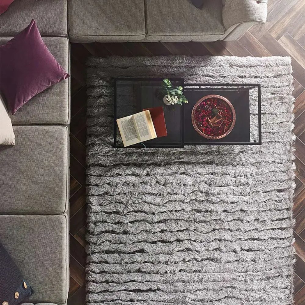 Transform your space with the Origins Carved Glamour Ridged Shaggy Rug! ✨

Choose from three versatile sizes and enjoy on-trend, timeless style for years to come!

💰 To shop this rug, click the link landofrugs.com/search?q=Origi… 💰