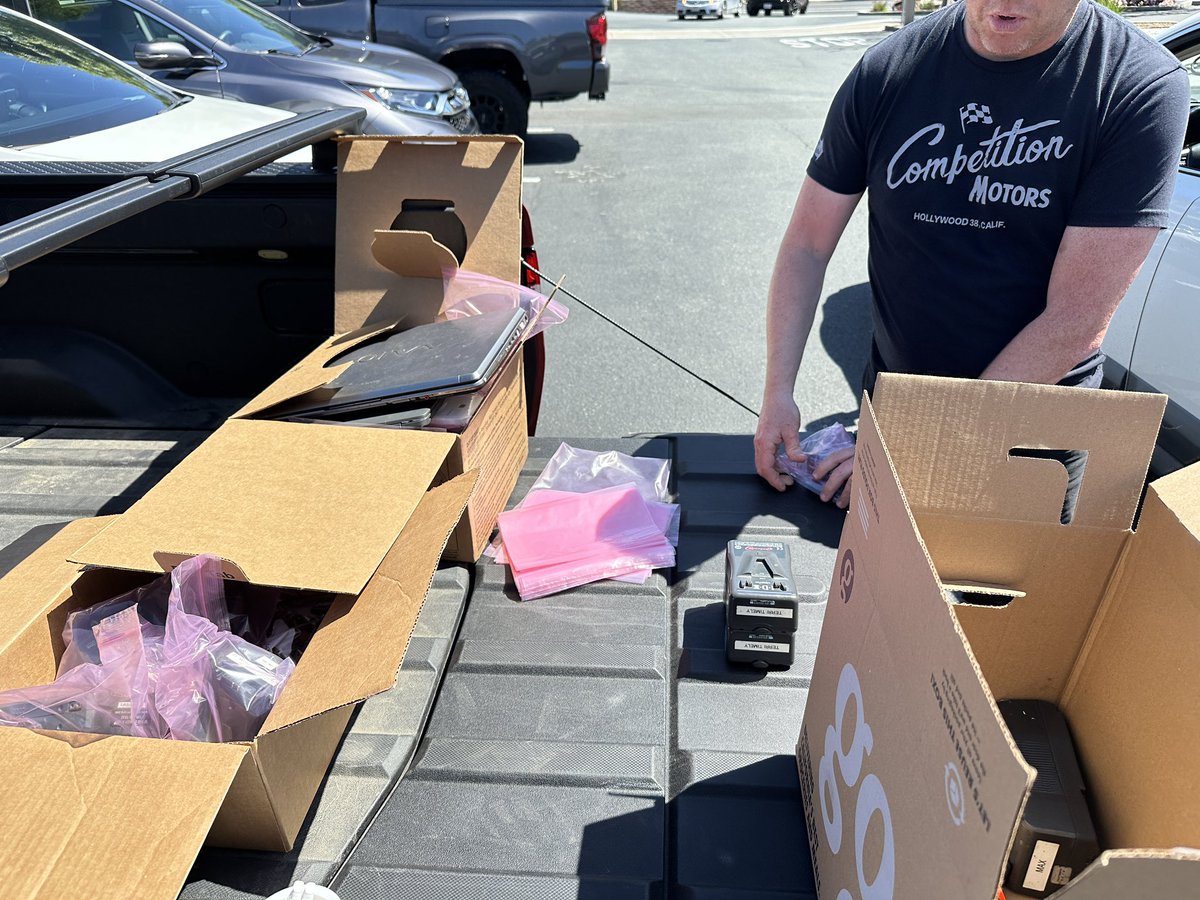 Tesla East Bay Fremont (@teslaownersebay) on Twitter photo Happy Earth Day! We partnered with <a href="/NorCalEVs/">NorCal EVs</a> and <a href="/RedwoodMat/">Redwood Materials</a> this last weekend to collect batteries! 🔋 ♻️ Happy Earth Day! We partnered with <a href="/NorCalEVs/">NorCal EVs</a> and <a href="/RedwoodMat/">Redwood Materials</a> this last weekend to collect batteries! 🔋 ♻️