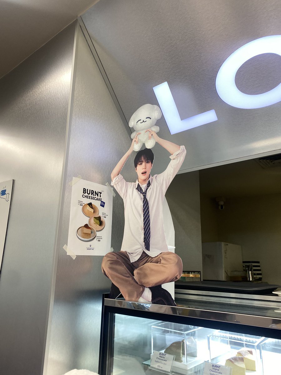 Chathaipeach ૮ .◜◡◝ა tweet media