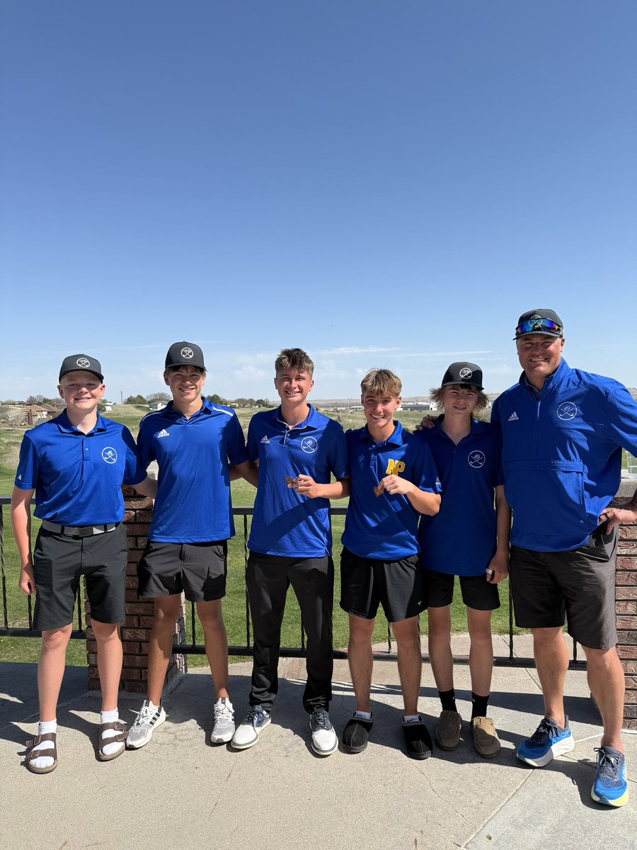 North Platte Bulldog Golf Teams tweet media