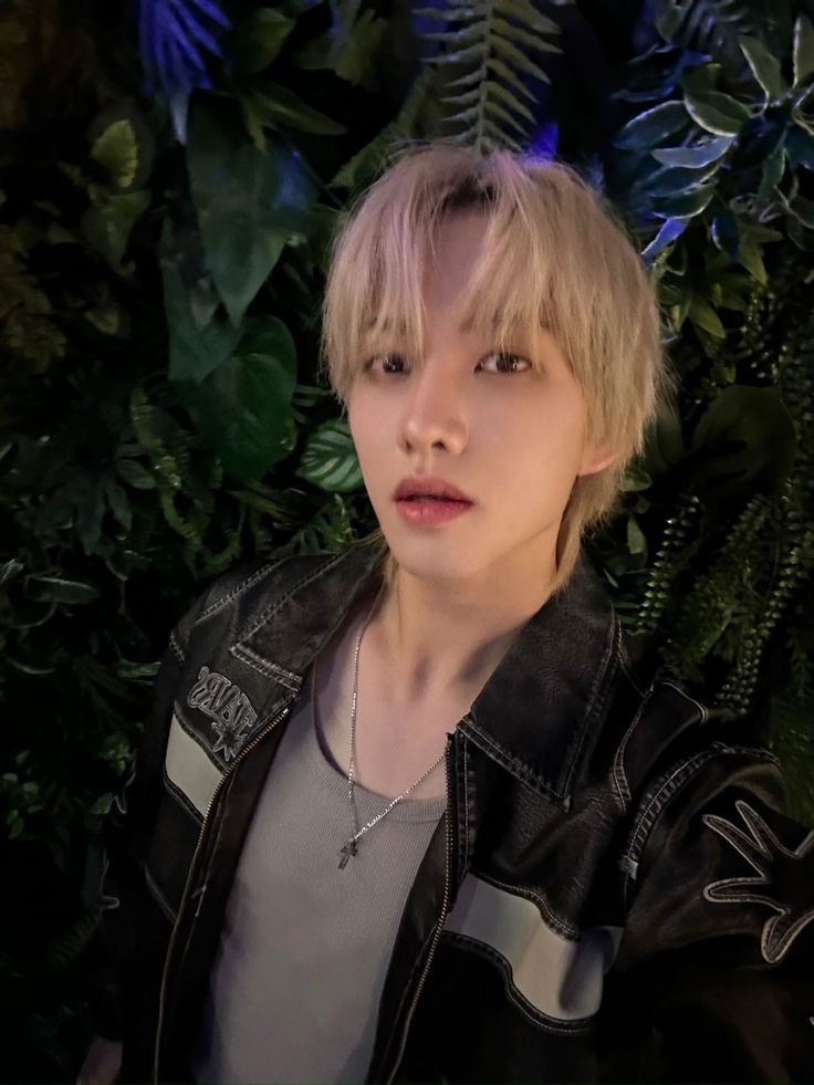 seongmochi's tweet photo. seongil 
we know he was born blonde https://t.co/pNtrYv2cHN