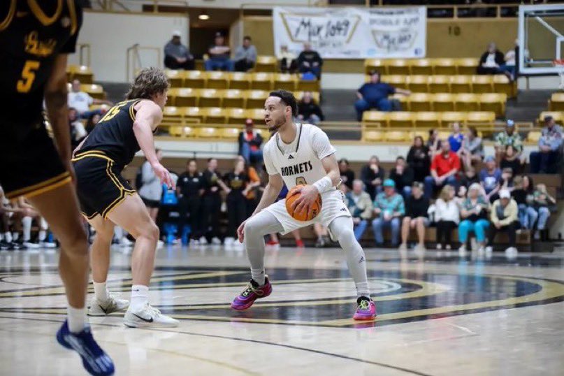 Tobias Bass (@tobias_bass) on Twitter photo The latest schools reaching out Malik Edwards, he tells <a href="/TheAthleticCBB/">The Athletic CBB</a>
Drexel
Rider
Central Michigan
Fresno State
Georgia Southern
Coppin State
He averaged 12.7 Points & 2.0 assists per game while shooting 45% from the field & 40% from three at Emporia St (D2) The latest schools reaching out Malik Edwards, he tells <a href="/TheAthleticCBB/">The Athletic CBB</a>
Drexel
Rider
Central Michigan
Fresno State
Georgia Southern
Coppin State
He averaged 12.7 Points & 2.0 assists per game while shooting 45% from the field & 40% from three at Emporia St (D2)