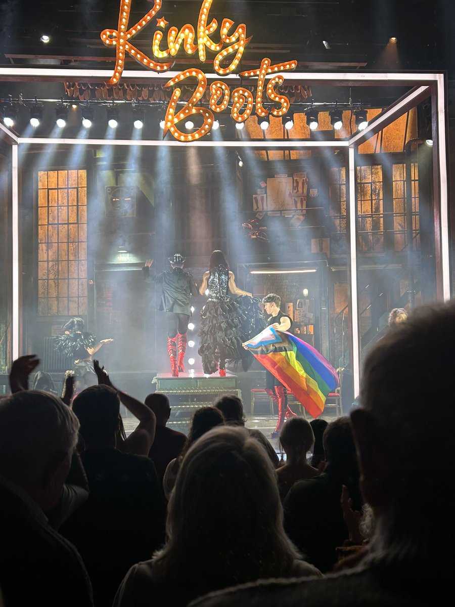 FelsteadGrace's tweet image. This show has always been my favourite musical but seeing it tonight with all the hatred and division that’s been going on these past few days, it hit so very different and I love it even more.