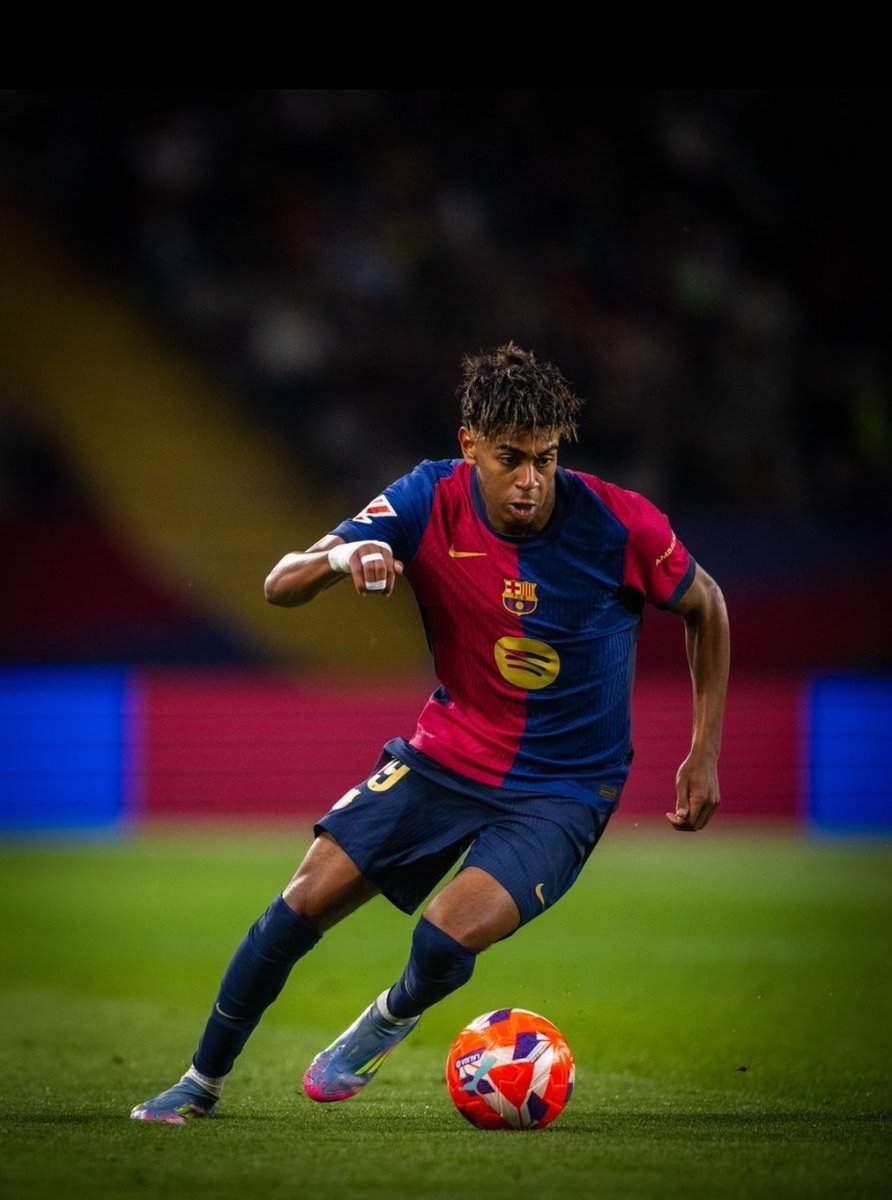 trendcraft3's tweet photo. 🔄 Substitution

→🟢 Frenkie de Jong
←🔴 Lamine Yamal

#BarçaMallorca #LamineYamal https://t.co/leR9v57cux