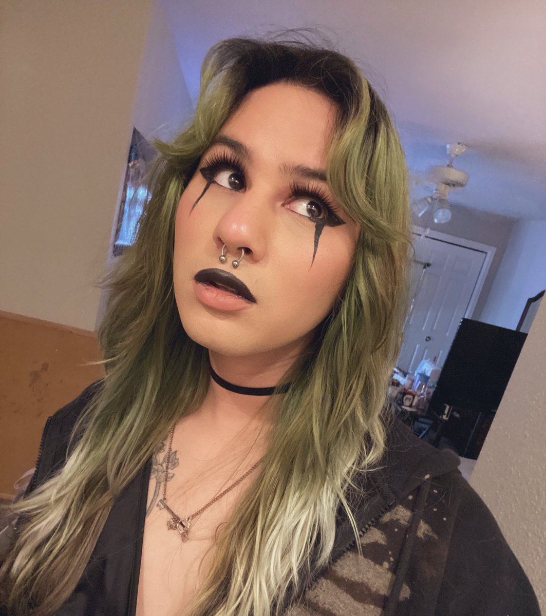 If you’re reading this you’re gorgeous, babe 🖤