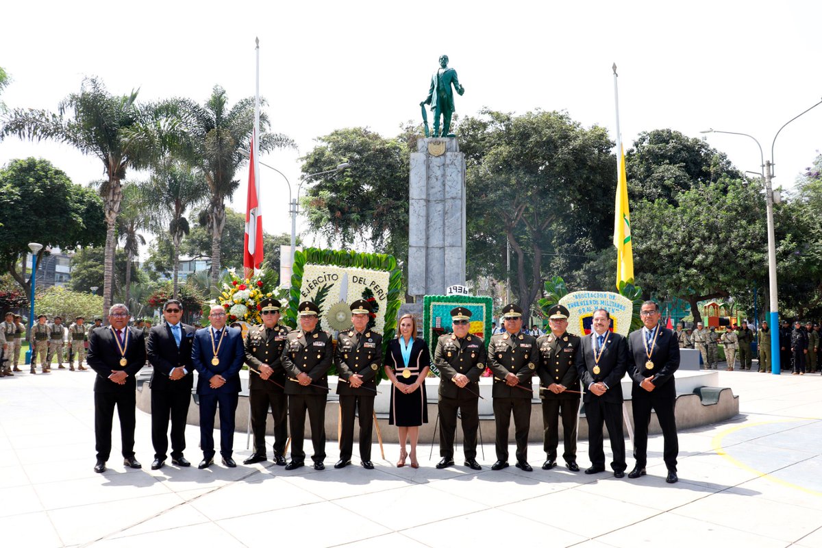 ignperu's tweet photo. 📷 #IGNinforma📷 |📷 El 22 Abr25. El IGN participó en la ceremonia protocolar por el 145° aniversario de la inmolación del Tte Crl Pedro Ruiz Gallo y el Día del Arma de Ingeniería Militar, llevada a cabo en la Plaza de Armas de Lince.
Leer nota completa:https://t.co/YY0AVHD5zU https://t.co/IbgYFvG9od