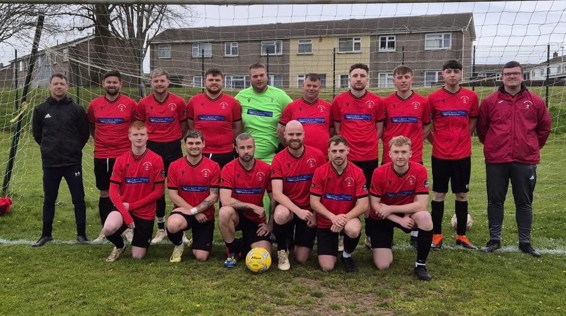 Pennar Robins A.F.C (@pennarrobinsfc) on Twitter photo 🏆🔴 Division 4 Champions ⚫️🏆 
Congratulations to our second team who have won Division 4 by going unbeaten.
⭐ P: 24 W: 20 D: 4 L: 0 = 64 Points ⭐ 
✅ Most Scored (120)
✅ Least Conceded (26) 
Well done players & coaches. 👏 
#UpTheRobins 🔴⚫️🔴⚫️ 🏆🔴 Division 4 Champions ⚫️🏆 
Congratulations to our second team who have won Division 4 by going unbeaten.
⭐ P: 24 W: 20 D: 4 L: 0 = 64 Points ⭐ 
✅ Most Scored (120)
✅ Least Conceded (26) 
Well done players & coaches. 👏 
#UpTheRobins 🔴⚫️🔴⚫️