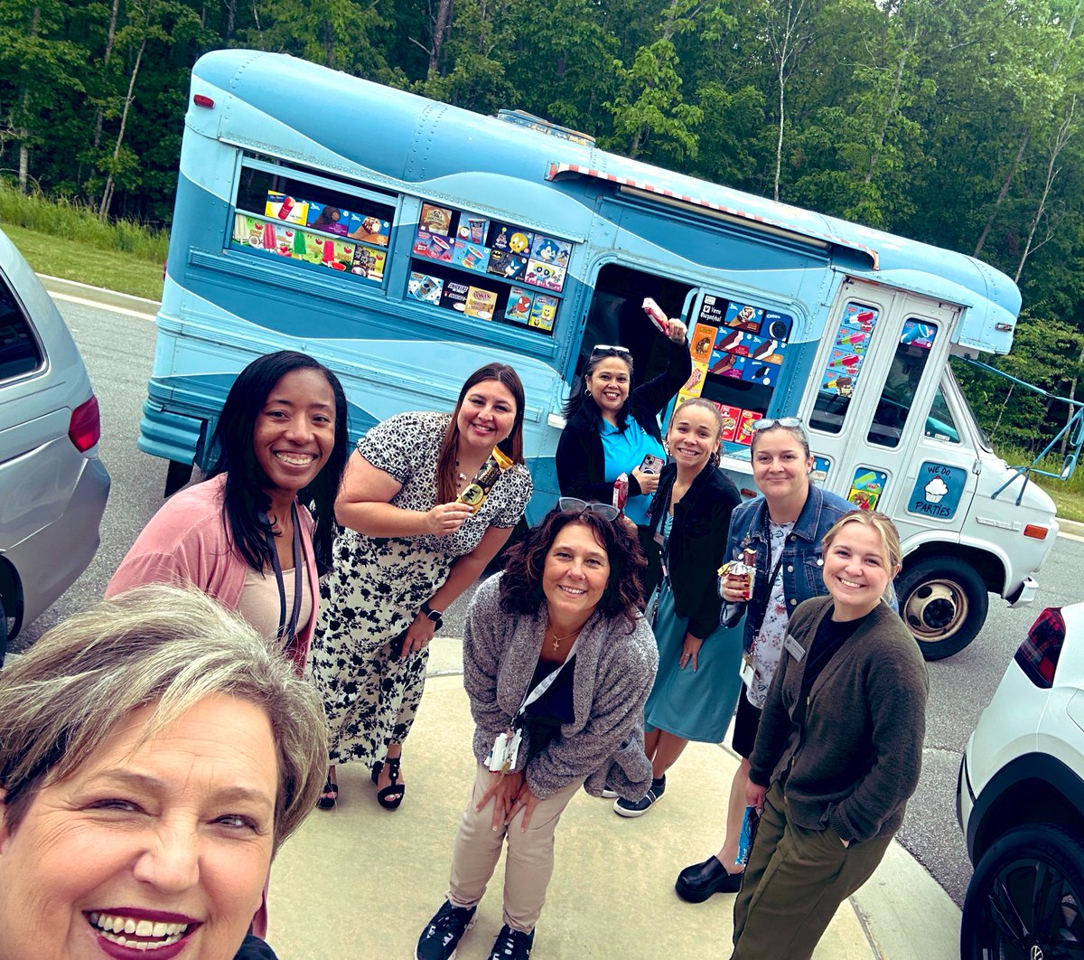 EnjoyYourJob's tweet photo. Thank you @beth_churchga for coming to @SKG_Jaguars today to provide free ice cream to our faculty! That was so generous of you and we appreciate your kindness! #THANKYOUSOMUCH https://t.co/YSCl28jjv4