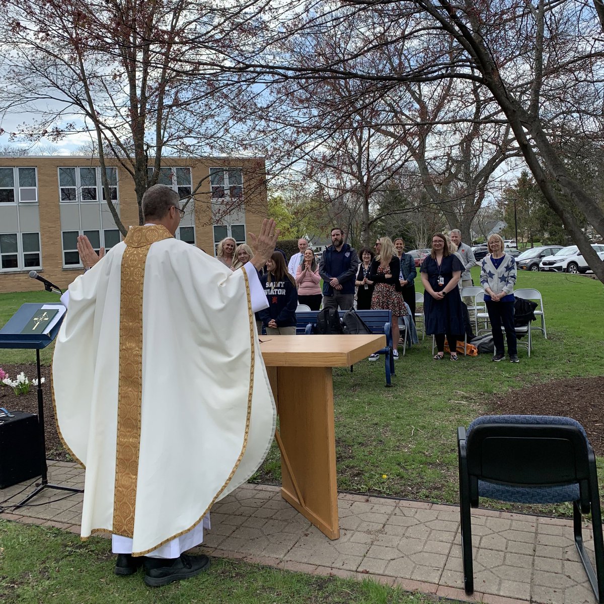 We gather today, to rejoice in the creation of the world.  

God in his infinite compassion has lovingly formed our planet and all that live within it. #EarthDay