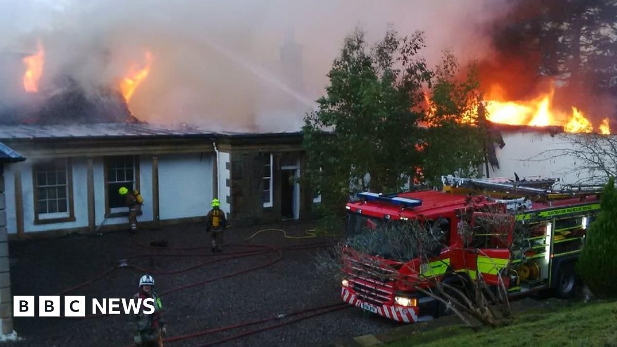 psychealchemy's tweet image. Makes me wonder what will happen to the house I lived in not only NOW but in the next 100+ years with the level of spiritual activity conducted inside those walls. 
🤣😂 #voudou #evocation #magick #lakesidehouse 

Firefighters called to historic Boleskine House on Loch Ness - BBC