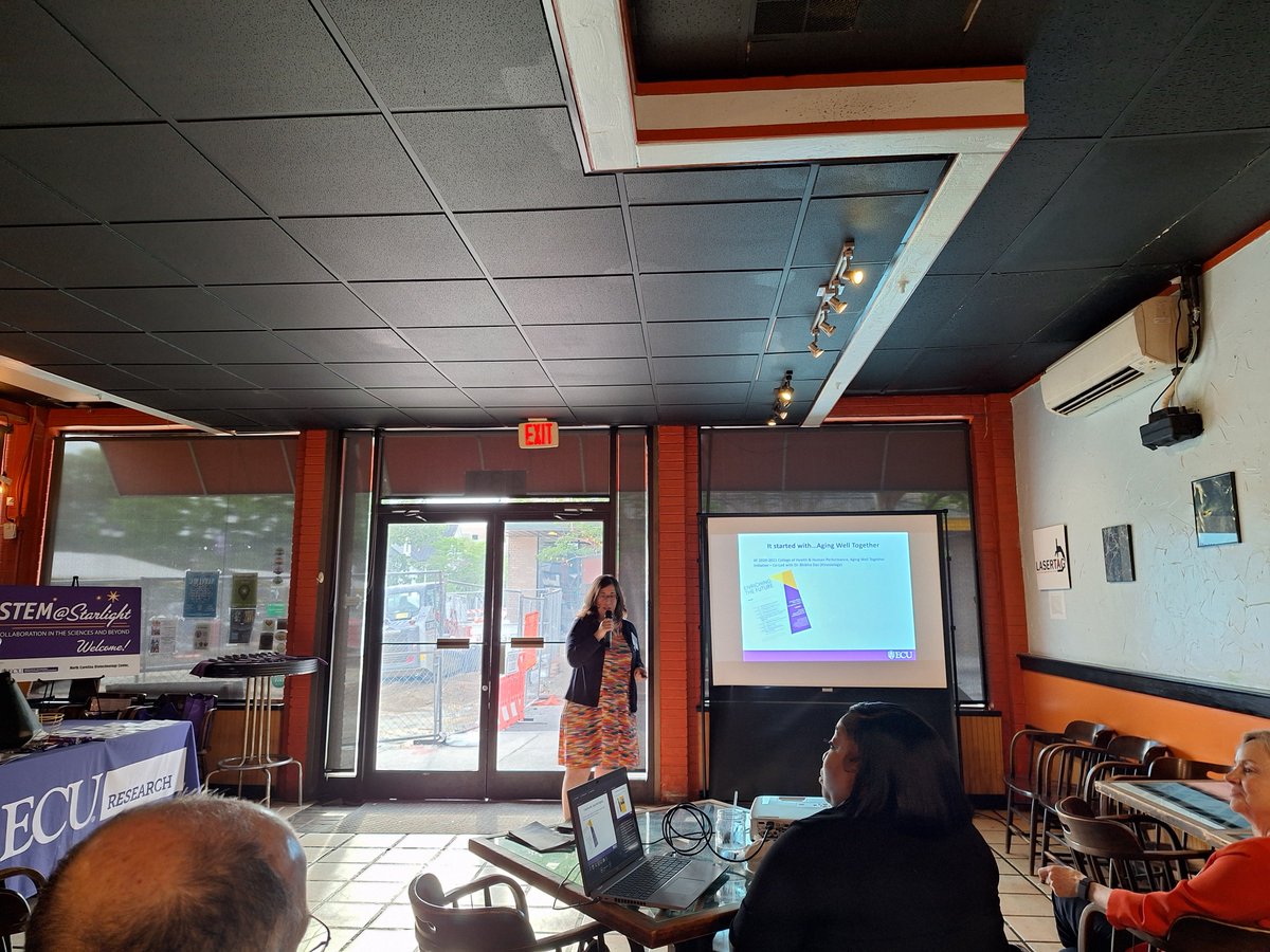 DidonnaLab's tweet image. Great discussion group about healthy aging for the STEM@Starlight series @E
