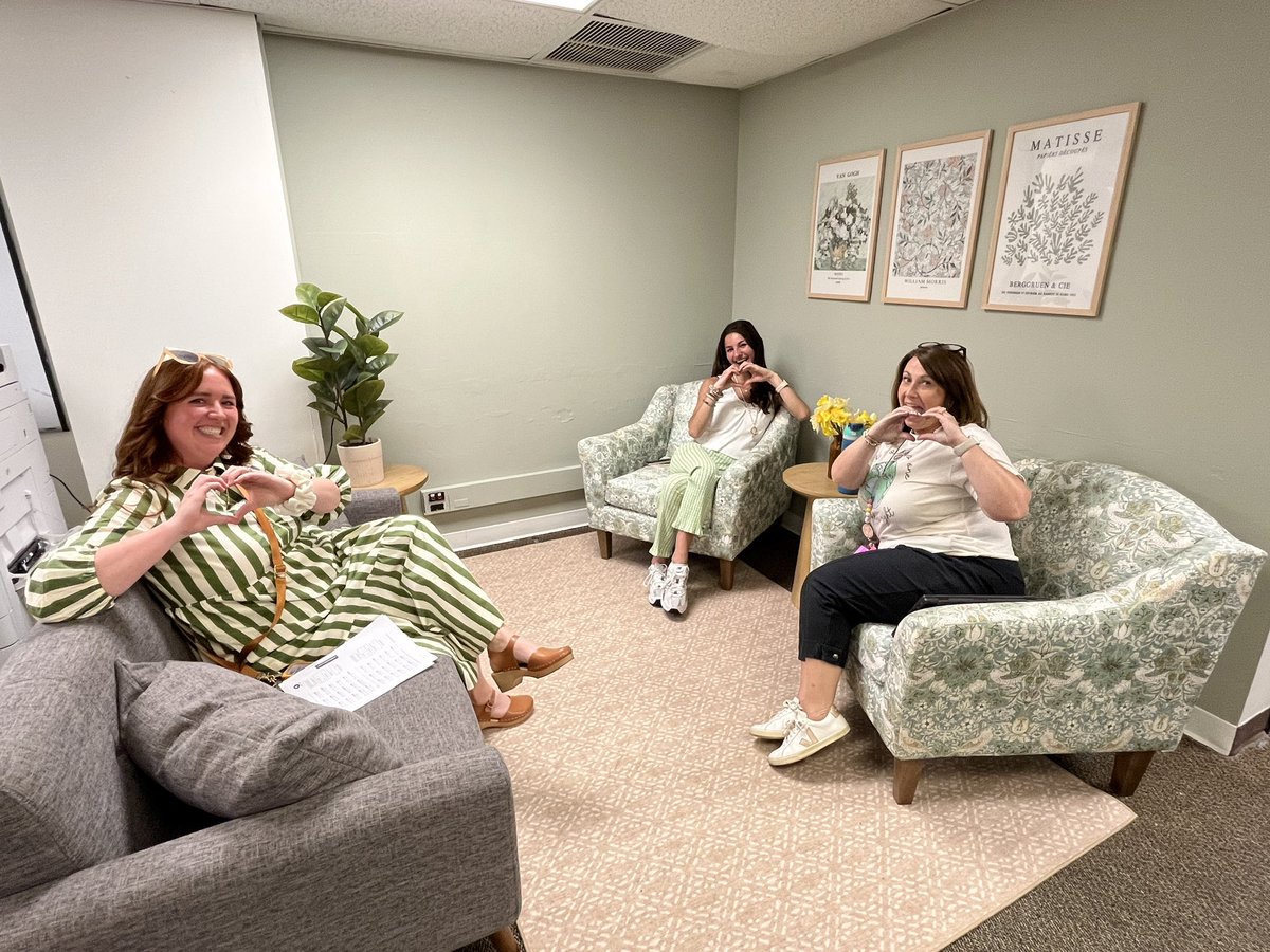 Debbie Booz tweet media