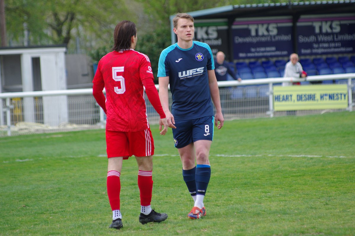 RayleighFootie's tweet image. A few photos📸 as Rayleigh Town lose 5-1 to AS London lets put that one to bed and move on, as we await the leagues decision on who has home advantage in the play offs, we go again🦁🦁👊
@RayleighTownFC1 @NonLeagueCrowd @NonLeagueUK_