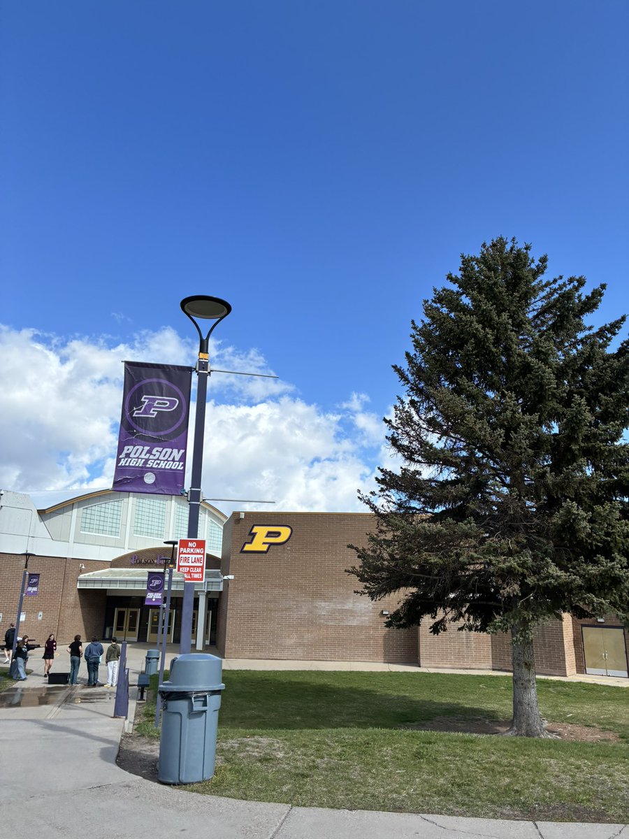 Always love coming to Polson! Coach Oakland and the <a href="/PolsonPirateFB/">Polson Pirate Football</a> got some studs! Home of current Digg, Jarrett Wilson! Appreciate the time coach and see you guys this summer! <a href="/MonTechFootball/">Montana Tech Football</a> 
<a href="/CarsonOakland/">Carson Oakland</a>