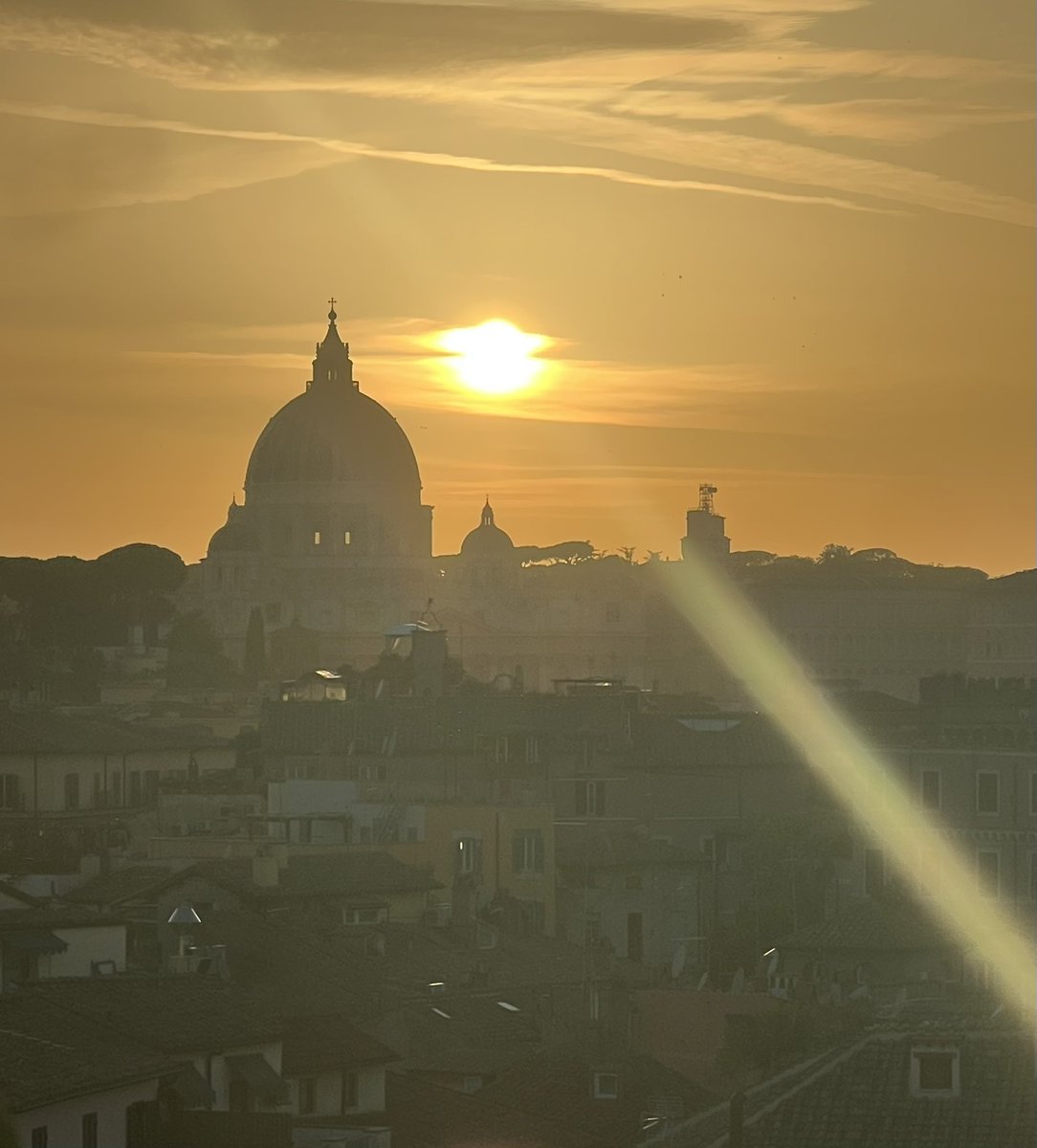 San Pietro, adesso. Nessun filtro.