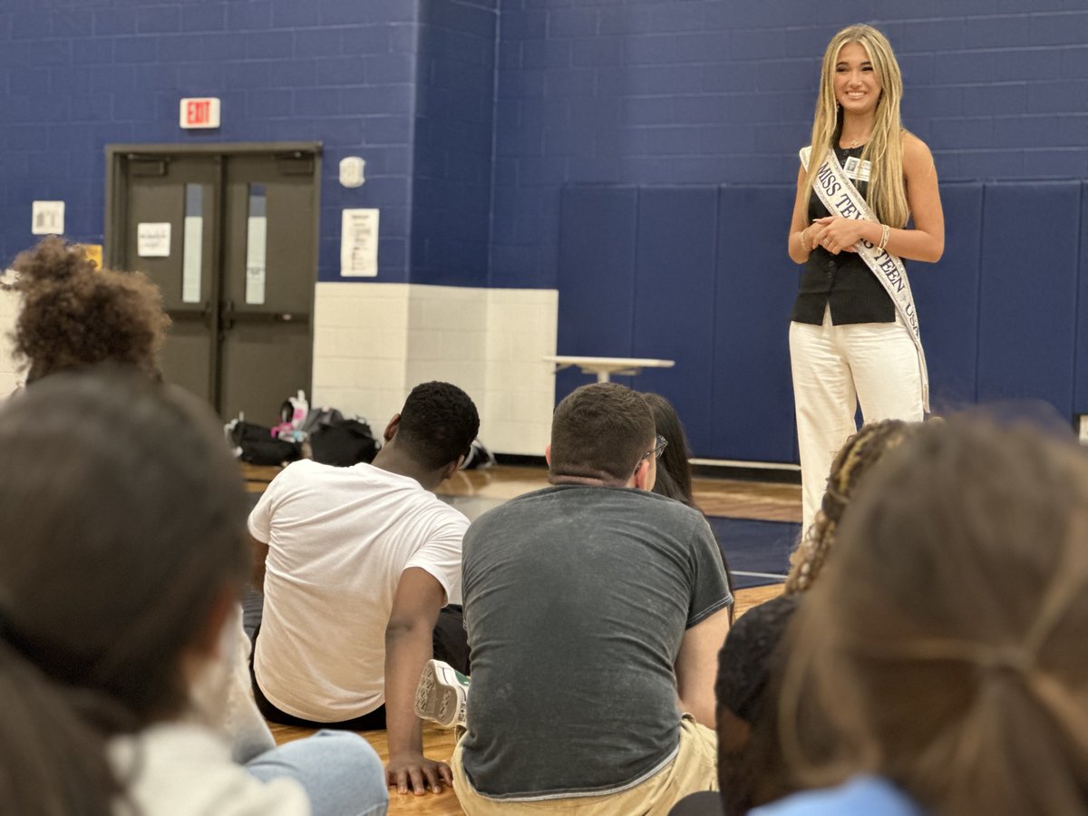 Lauren Garner (@laurenrgarner) on Twitter photo We got a special visit from <a href="/Miss_Texas_USA/">Miss Texas USA</a> today! She spoke with some of our students with special needs as well as leadership students on collaboration and inclusivity! #BeAbove #GOLDstandard <a href="/GoldenFHSEagles/">Freeman High School</a> <a href="/GinaBCobb/">Gina Cobb</a> We got a special visit from <a href="/Miss_Texas_USA/">Miss Texas USA</a> today! She spoke with some of our students with special needs as well as leadership students on collaboration and inclusivity! #BeAbove #GOLDstandard <a href="/GoldenFHSEagles/">Freeman High School</a> <a href="/GinaBCobb/">Gina Cobb</a>