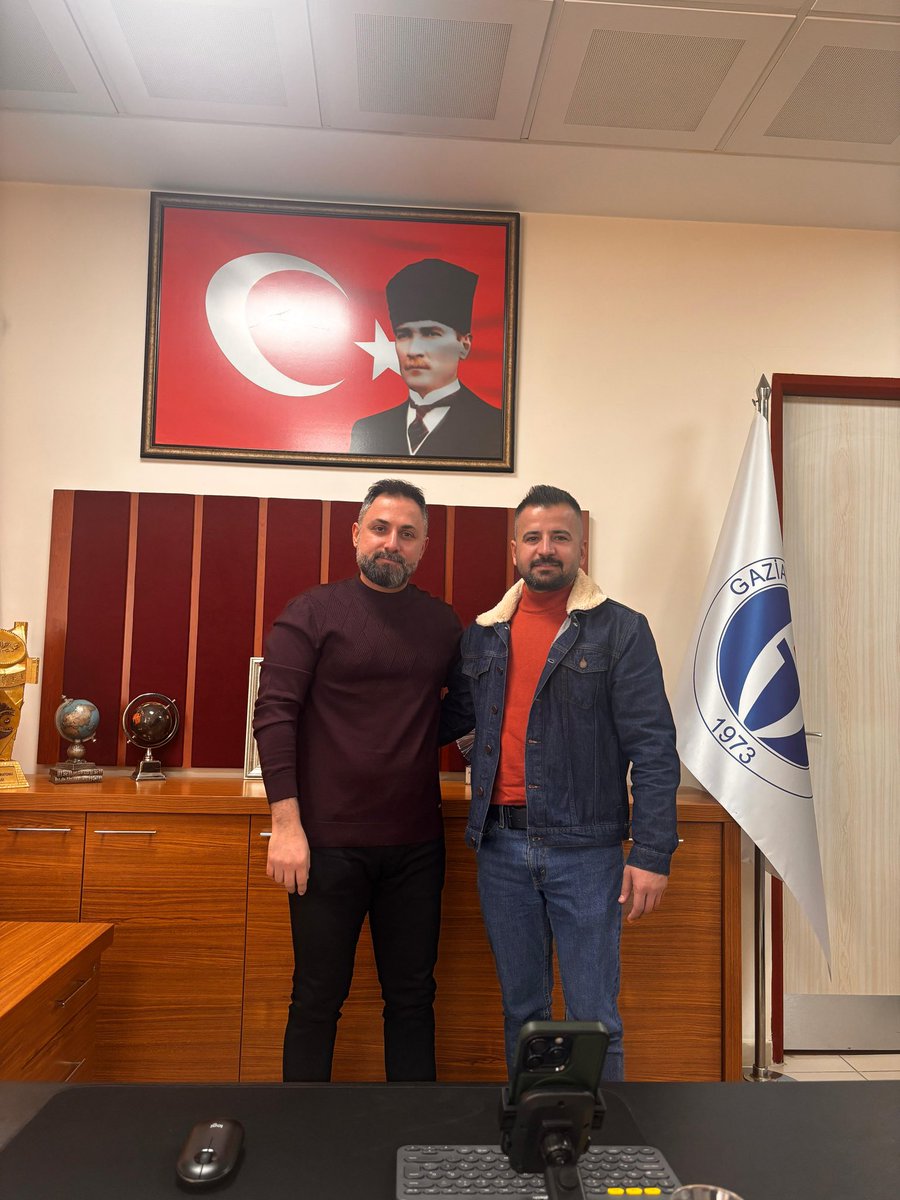 Gaziantep Büyükşehir  Belediyesi Spor Daire Başkanlığına atanan değerli abim, Danışmanım, Spor bilimleri Fakültesi Dekanı Sayın Prof. Dr. Mustafa ÖZDAL’ı tebrik eder. Yeni görevinden çok başarılı olacağına inanarak tebrik ediyorum.  <a href="/mustafaozdaldr/">Prof. Dr. Mustafa Özdal</a>
