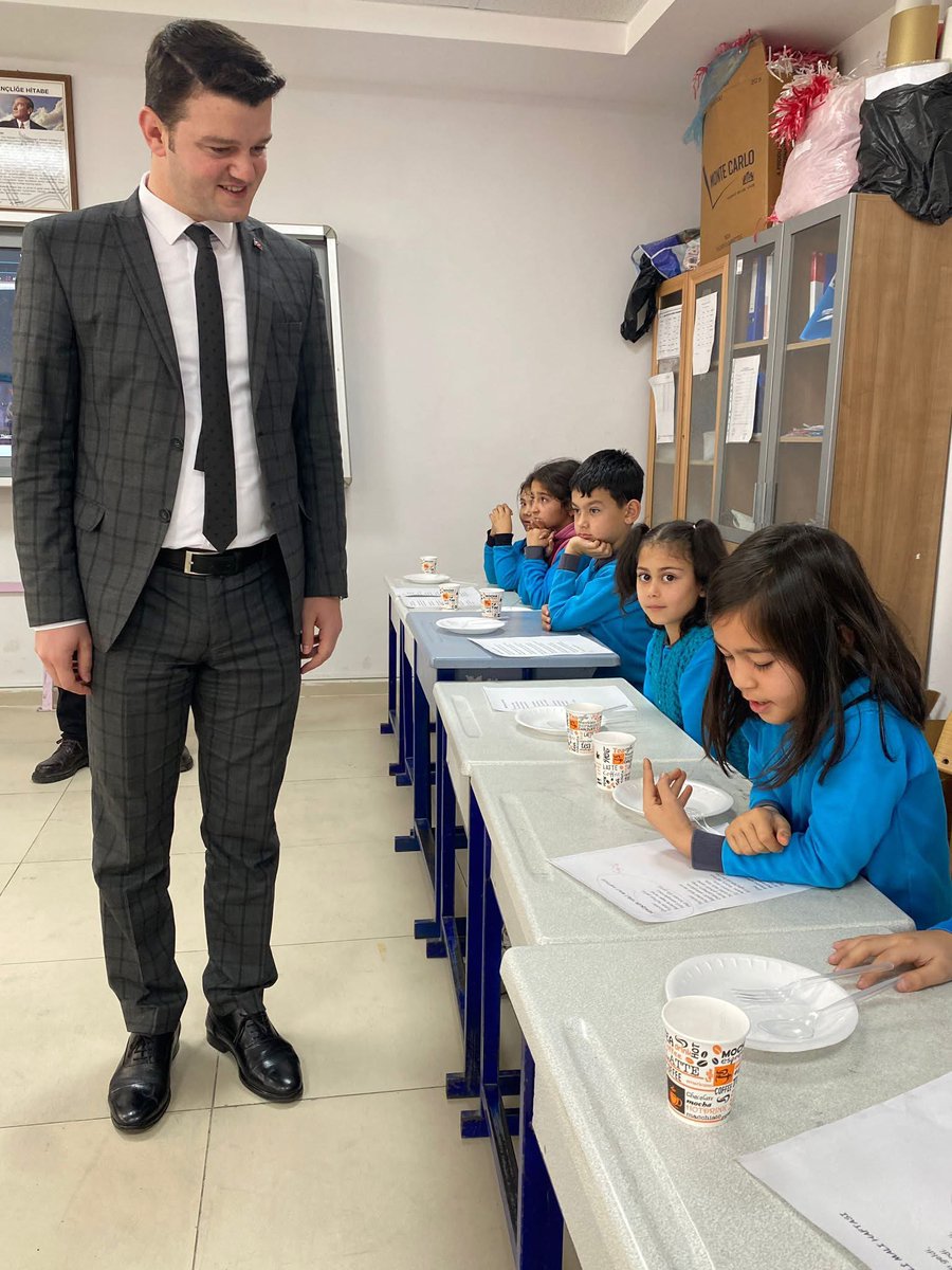 T.C Kemer Kaymakamlığı (@kemer_g) on Twitter photo Kaymakamımız Sayın İbrahim CESUR'un 23 Nisan Ulusal Egemenlik ve Çocuk Bayramı Mesajı:
Türkiye Büyük Millet Meclisi'nin açıldığı ve egemenliğin kayıtsız şartsız millete ait olduğunun tüm dünyaya ilan edildiği 23 Nisan 1920'nin yıl dönümünü, milletçe büyük bir gurur ve sevinçle Kaymakamımız Sayın İbrahim CESUR'un 23 Nisan Ulusal Egemenlik ve Çocuk Bayramı Mesajı:
Türkiye Büyük Millet Meclisi'nin açıldığı ve egemenliğin kayıtsız şartsız millete ait olduğunun tüm dünyaya ilan edildiği 23 Nisan 1920'nin yıl dönümünü, milletçe büyük bir gurur ve sevinçle