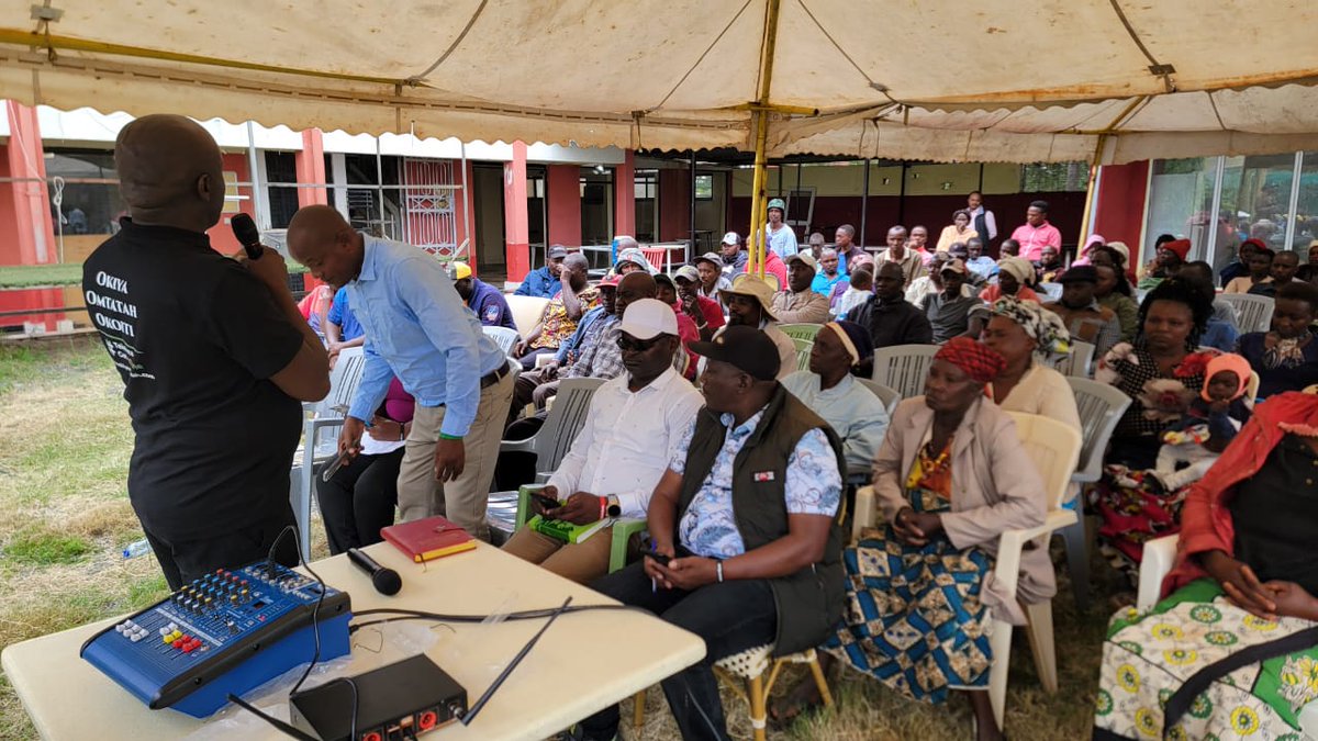 90.3 County FM tweet media