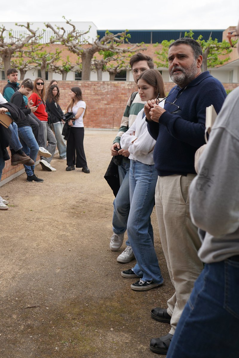 hmoradebre's tweet image. 📚 Avui hem rebut la visita dels estudiants d'Arquitectura de la @universitatURV!
Durant el recorregut per les instal·lacions, han pogut observar les particularitats arquitectòniques del nostre centre.
Gràcies per la visita! 🫶🏛📐🏥