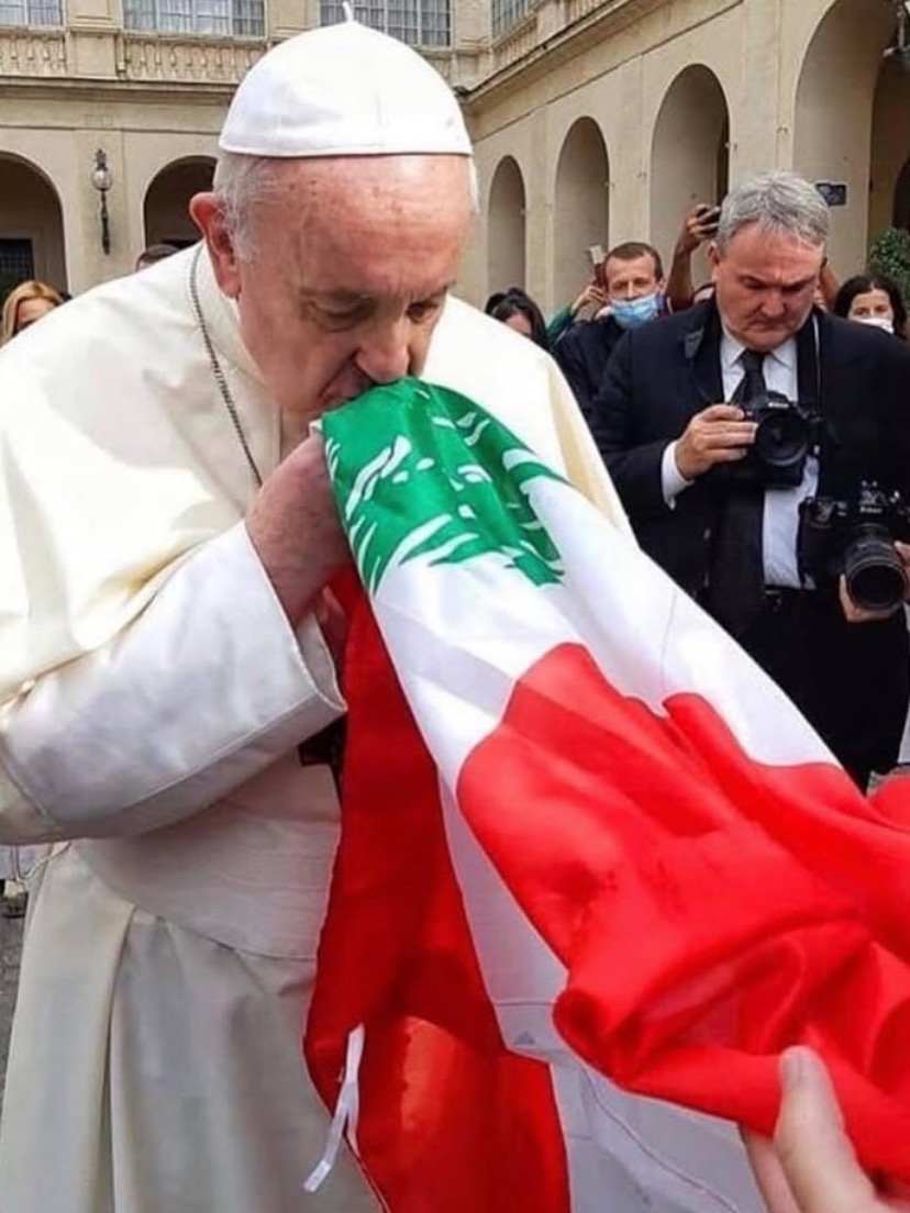 Riposa in pace #PapaFrancesco 🙏🏻🙏🏻🤍🤍 foto by #instalebanon