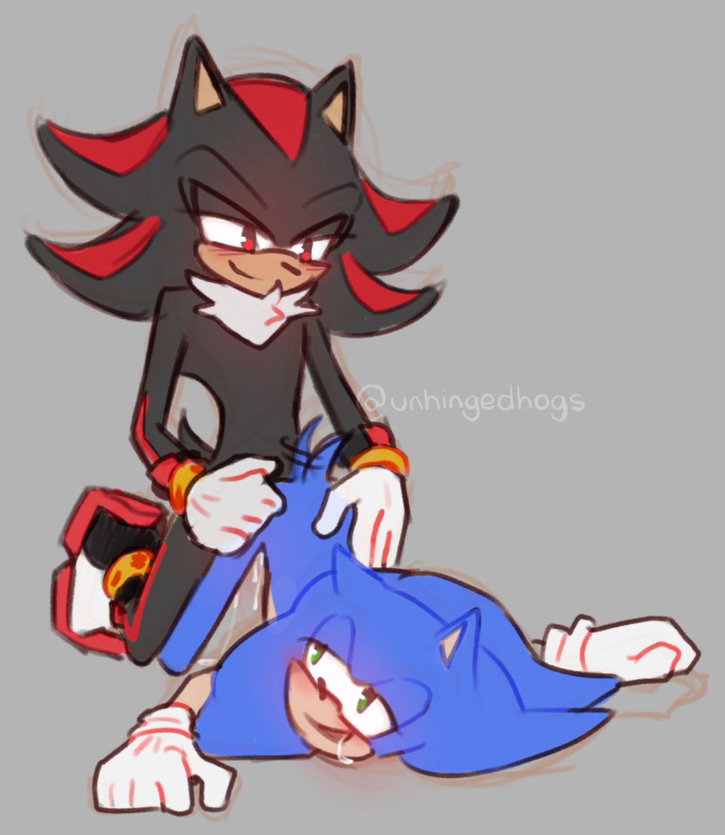 dw im not dead, just very burnt out but i come with an offering #sonadow #sonadownsfw