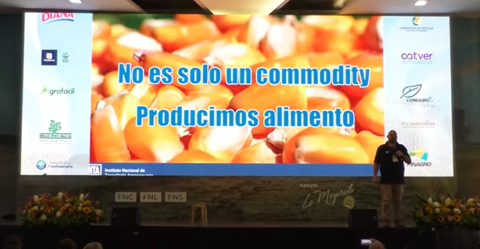 Facundo Ferraguti (@fferra5) on Twitter photo Dejo la charla a productores Colombianos en el 
 XXIX Congreso Nac de <a href="/FENALCE/">FENALCE</a> . La idea fue explicar cortita y al pie cómo las enfermedades reducen el rinde, la calidad e inocuidad del maíz.
Muchos aportes de amigos Fitop. y Ecofis. Argentinos !
💪🌽🇦🇷🇨🇴
youtube.com/watch?v=iI7HuJ… Dejo la charla a productores Colombianos en el 
 XXIX Congreso Nac de <a href="/FENALCE/">FENALCE</a> . La idea fue explicar cortita y al pie cómo las enfermedades reducen el rinde, la calidad e inocuidad del maíz.
Muchos aportes de amigos Fitop. y Ecofis. Argentinos !
💪🌽🇦🇷🇨🇴
youtube.com/watch?v=iI7HuJ…