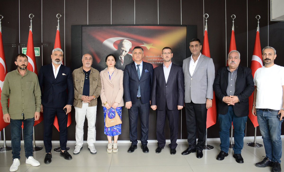 T.C. Narlıdere Kaymakamlığı (@narlidereky) on Twitter photo Kaymakamımız Sn. <a href="/suat_dervisoglu/">Suat Dervişoğlu</a>, Ege Ağrı Kültür Federasyonu Başkanı Erdal Alaca, Ege Patnoslular Derneği Başkanı Mehmet Aslan ve beraberindeki heyeti kabul etti. Kaymakamımız Sn. <a href="/suat_dervisoglu/">Suat Dervişoğlu</a>, Ege Ağrı Kültür Federasyonu Başkanı Erdal Alaca, Ege Patnoslular Derneği Başkanı Mehmet Aslan ve beraberindeki heyeti kabul etti.