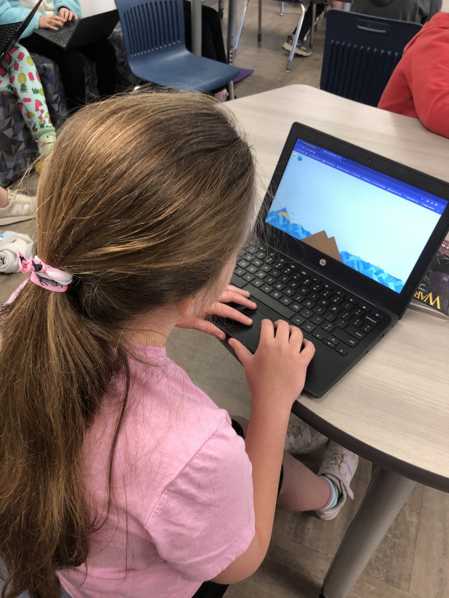 LVGintheLibrary's tweet image. Today my 4th graders were inspired by the book, Zonia’s Rain Forest, to create paperless #EarthDay art. Check out these examples of sand art and online sketches 🌎 #SPSlib