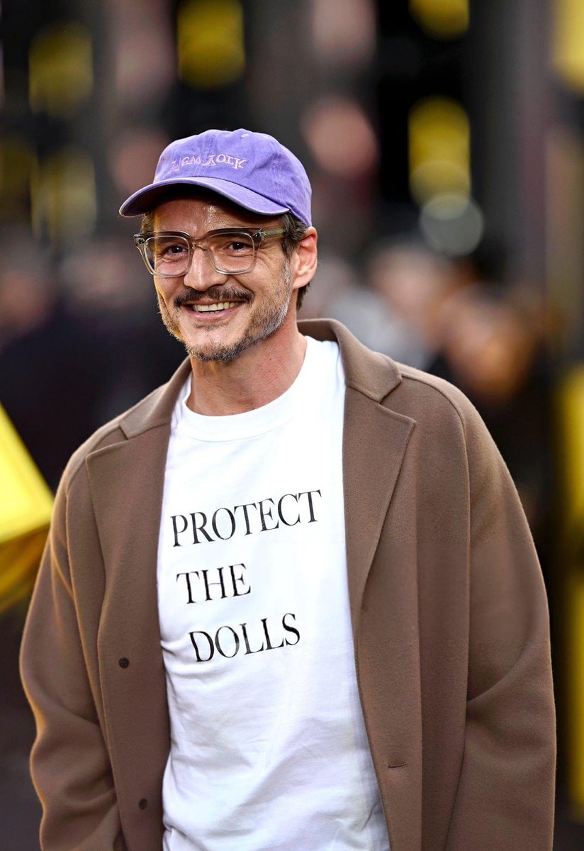Pedro Pascal Daily tweet media