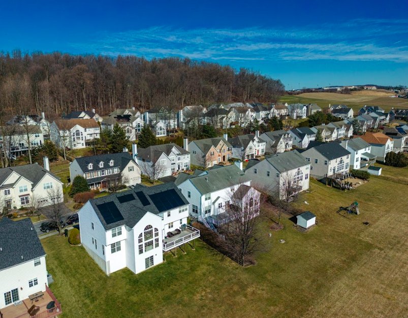 WeatherguardRo1's tweet photo. Celebrate Earth Day with sustainable roofing solutions! 🌎 

Weatherguard offers solar shingle roofing options, allowing you to generate clean energy and reduce your carbon footprint. 
Learn more: https://t.co/qtVC0NYNdP 

#EarthDay #SolarRoofing #SustainableLiving #Weatherguard https://t.co/dT4m3E5aD9