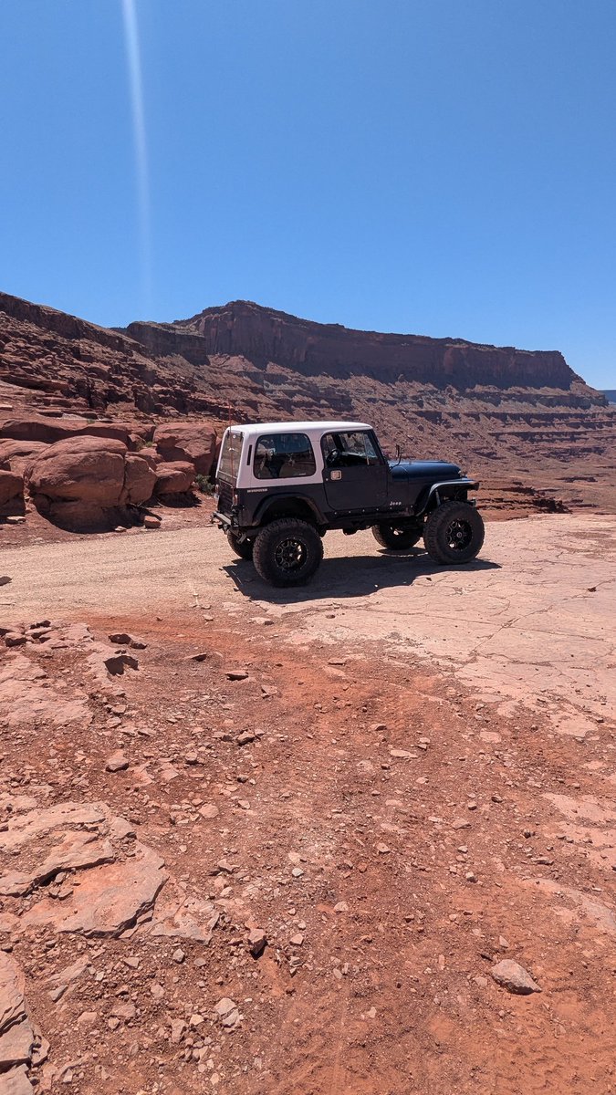 JeepsNsunshine's tweet photo. https://t.co/2B7khLkPca