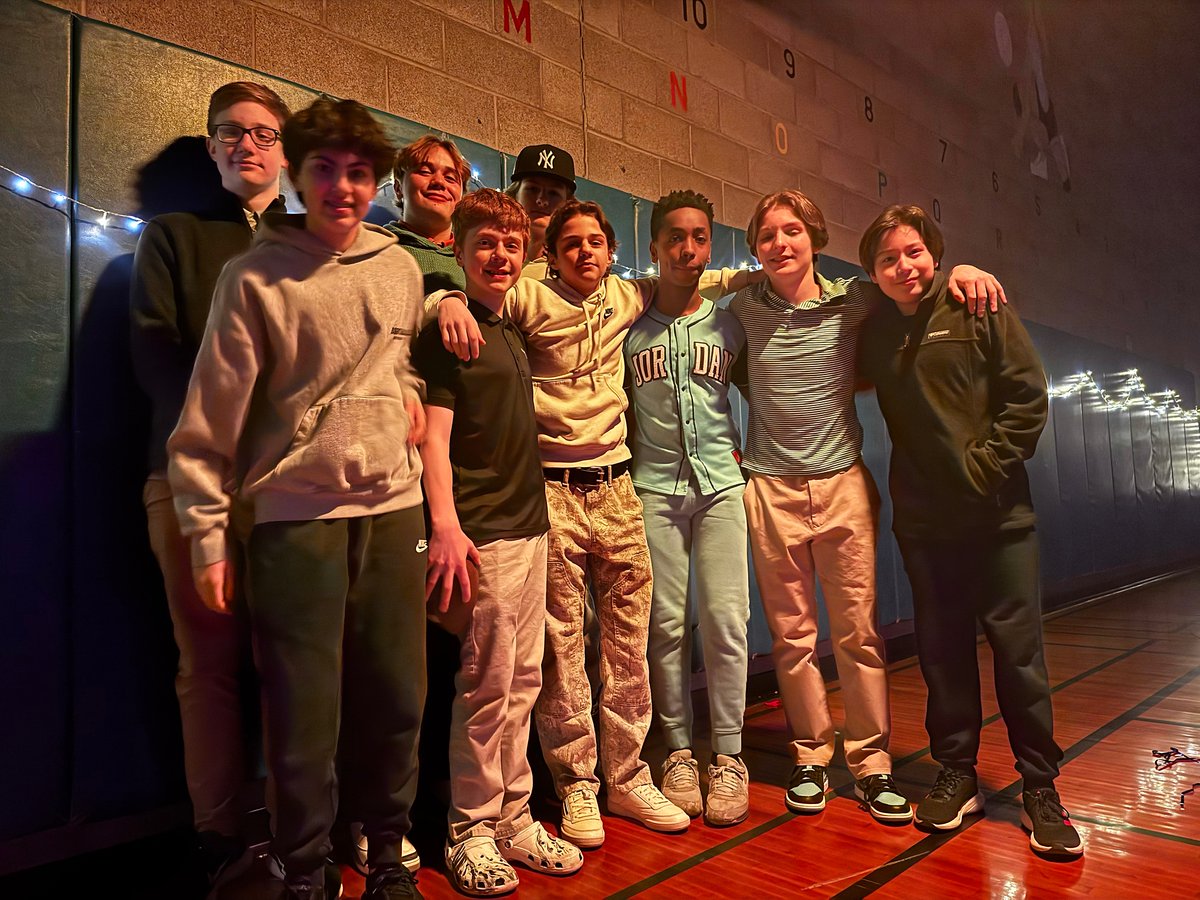 ElmwoodFranklin's tweet image. Together, we danced, we donated, and we did some good! In March, our Student Coordinating Committee hosted an Upper School dance for a great cause. Students raised $900, all donated to support the American Red Cross wildfire relief efforts! ❤️ #thinkingbeyond #beyondtheclassroom