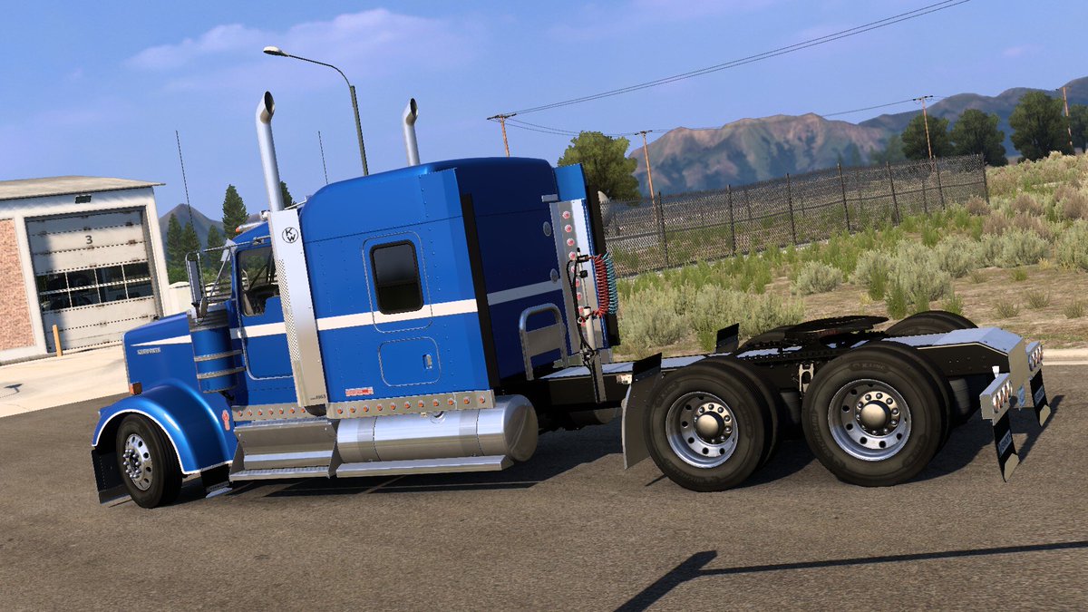 JoeAlex61's tweet image. Already rolling on the W900 Legacy Edition! @SCSsoftware @KenworthTruckCo