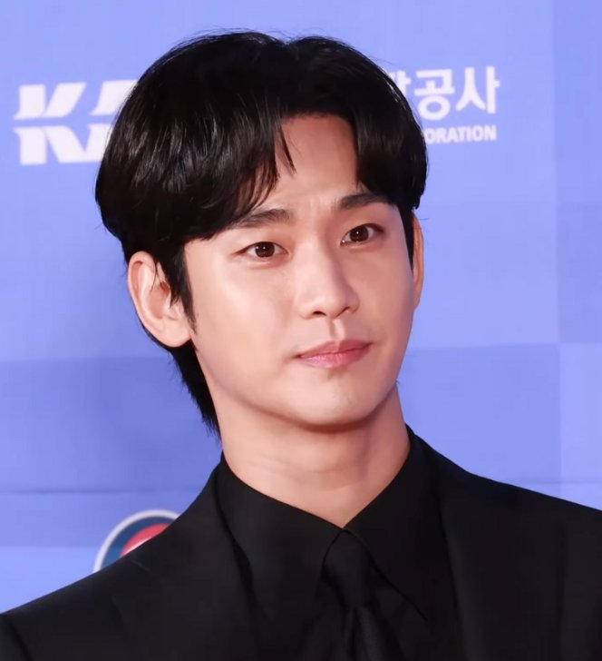 Cidden bir kadın olarak hala seven varmı?