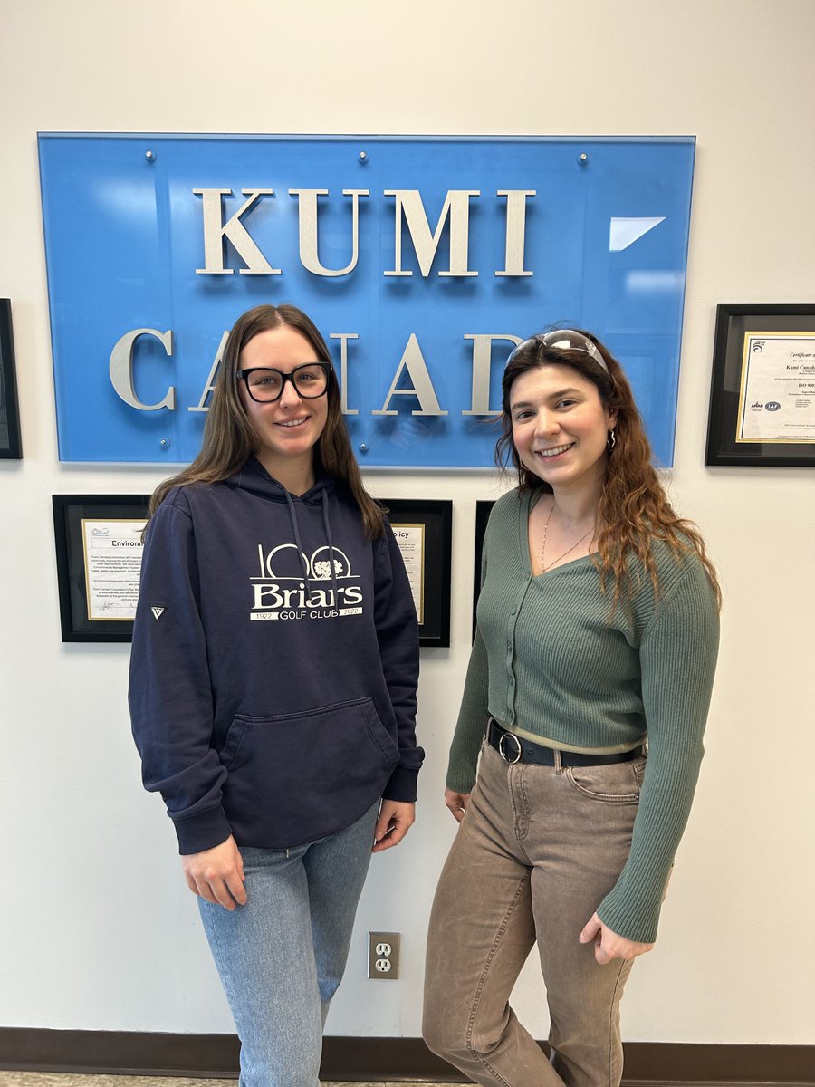 CanadaKumi's tweet photo. Kumi associates showed up in green &amp; blue today to celebrate Earth Day and honor our planet! From small daily choices to big-picture sustainability goals, we're proud to be part of a workplace that cares.
We are so proud to be a part of the @TownofBWG Community and Clean-up week! https://t.co/C8hjR1WimG