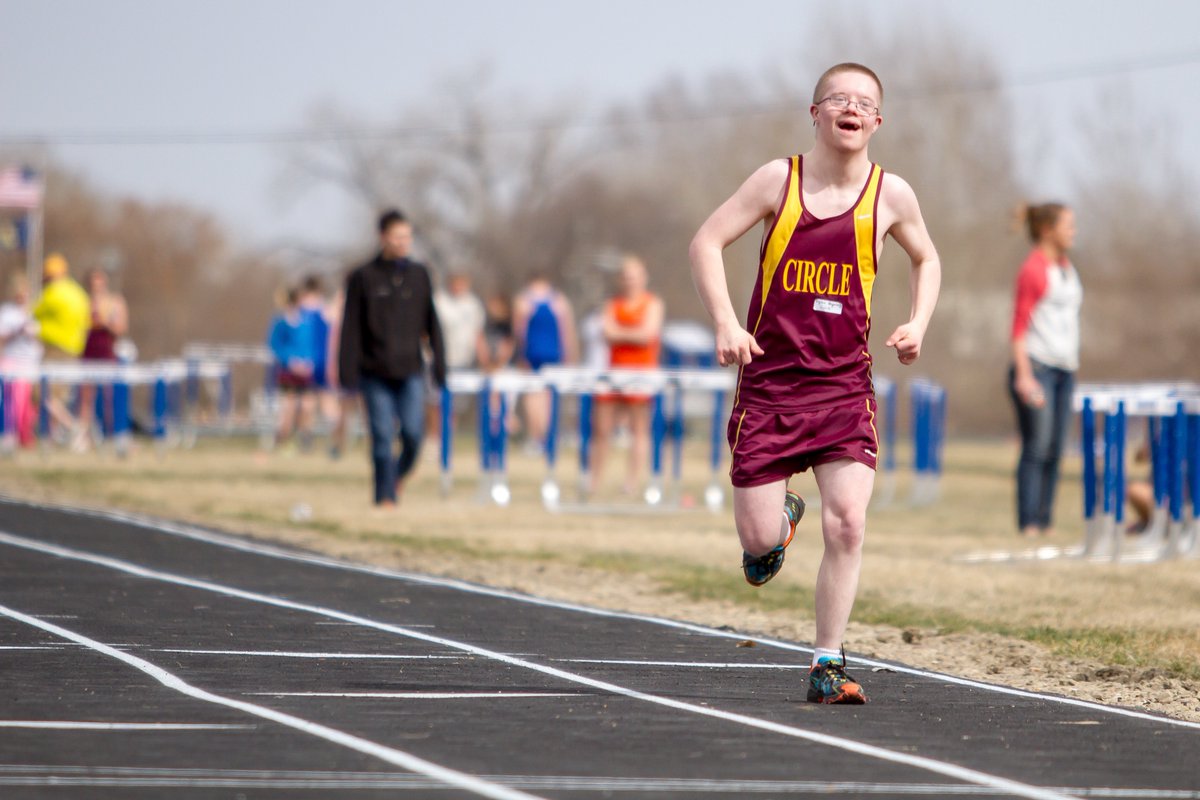 Hard to believe I was lucky enough to capture this young man more than a decade ago today…That smile will never fade from my guy Dylan Haynie #teamcanon #trackandfield #montana