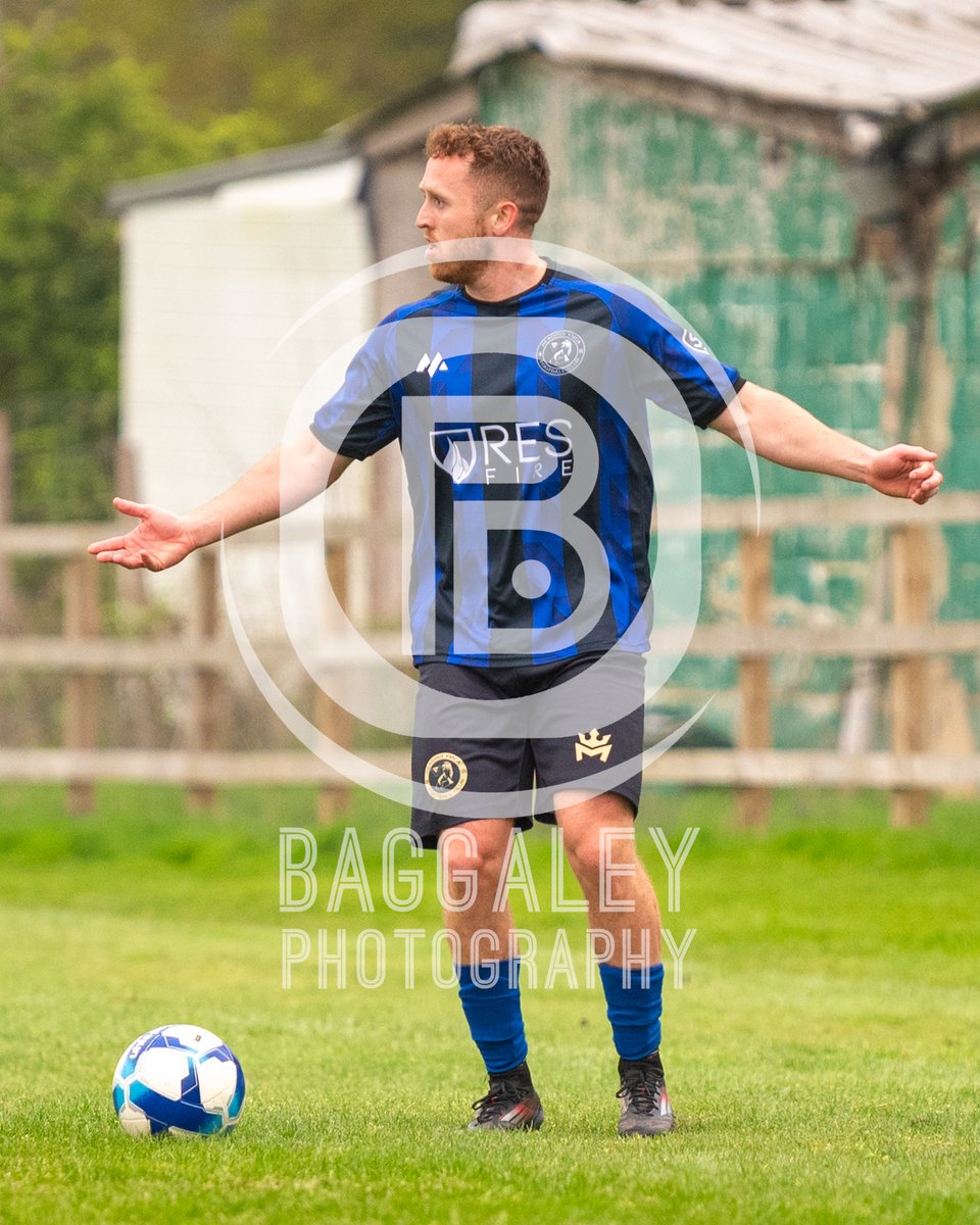 📸𝐌𝐀𝐓𝐂𝐇 𝐏𝐇𝐎𝐓𝐎𝐒📸

Pics from our game v <a href="/SHLfc_official/">SloughHeatingLauriesFC</a>!

Full Gallery Here: readingymcafc.com/202425/mp250421

🤝<a href="/Baggaley_Photo/">Baggaley Photography</a>🤝