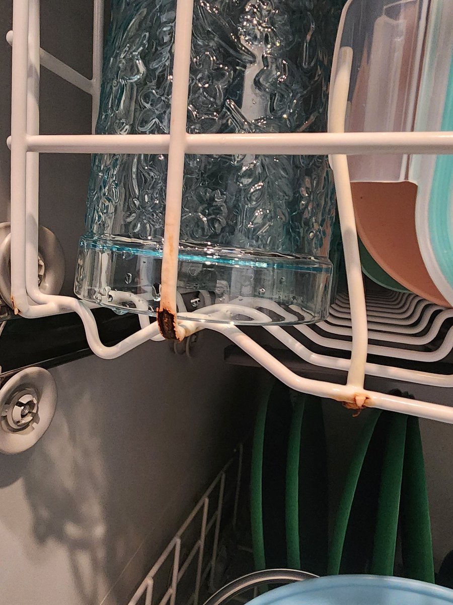 LadyMismac's tweet photo. My new @whirpool dishwasher top tray after 4 months of use.  Why can't companies make good products anymore. What a #disappointment 😞  #whirlpool https://t.co/EGa8bQTkOV