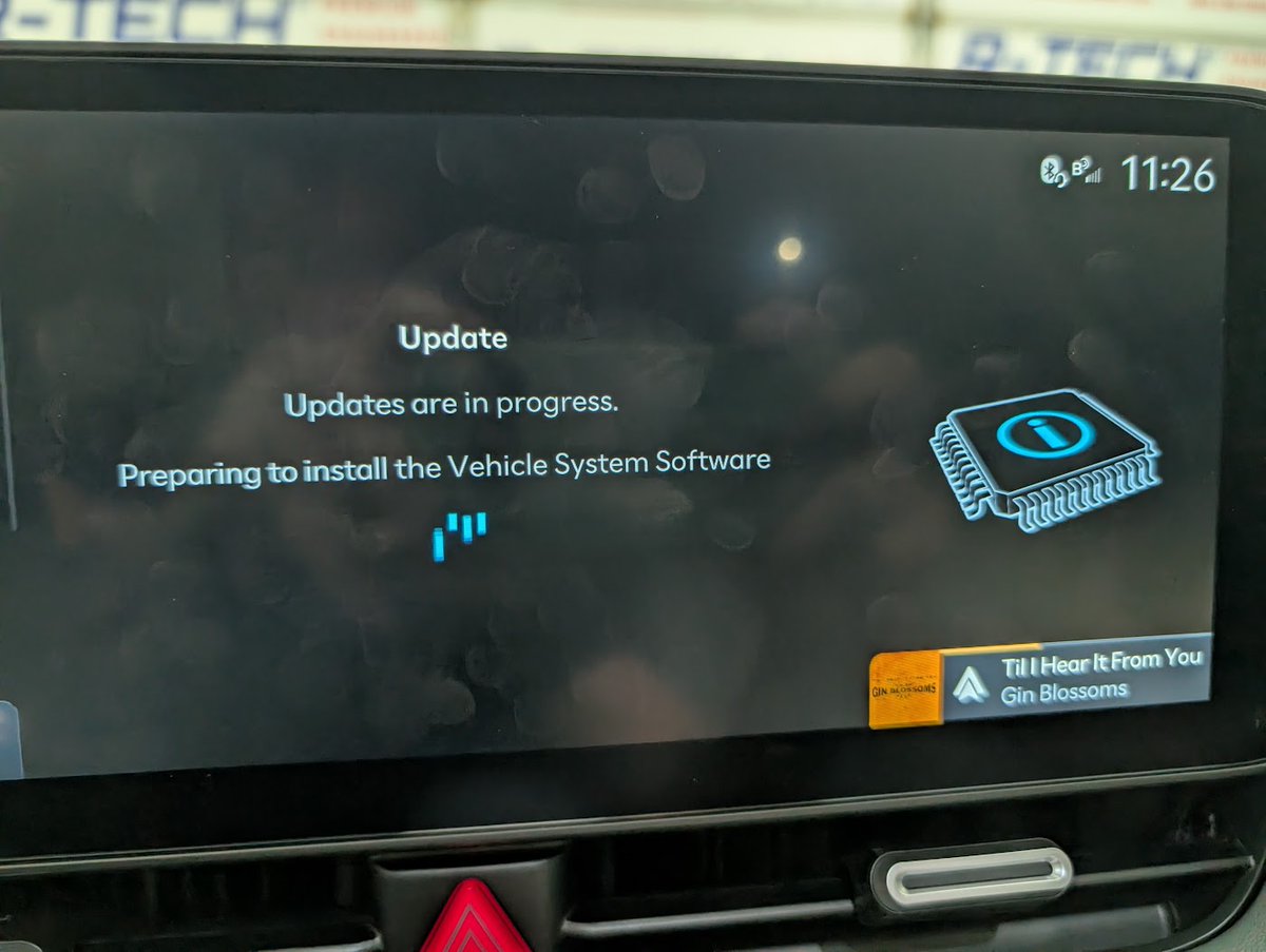 OfficialGuySam's tweet photo. Day #7 of sharing how technically superior the @Hyundai
#IoniqEV is over other #ElectricVehicles: The update has a built-in #PatienceTest feature, taking 3+ hours to install, designed to enhance your zen. Great job, Hyundai! #HyundaiIoniq #EVHumor #SoftwareUpdateStruggles #EVTech #TeslaVsHyundai #EVCommunity
@dictionaryhill @SawyerMerritt @FthePump1 @teslaloosa @TesCalendar1 @DBurkland @Skate_a_book @teslaownersSV @TeslaClubSoCal @cminshall @klwtts @The_EVGuy