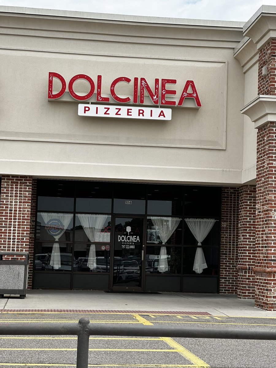 Dolcinea’s has joined the <a href="/Shift4/">Shift4</a> team!  Just finished installing <a href="/SkyTabPOS/">SkyTab</a> in their restaurant in Virginia Beach,VA!  Come by and feed the family, try a pizza or one of their delicious cheesesteaks! 
#TeamFOUR #SkyTab